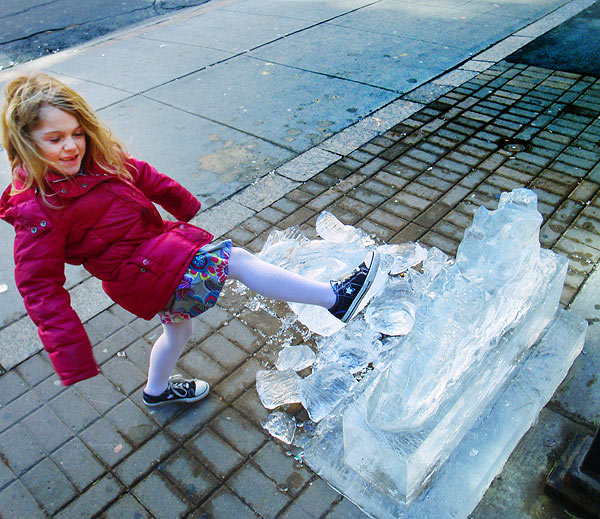 ice-sculptures-smash